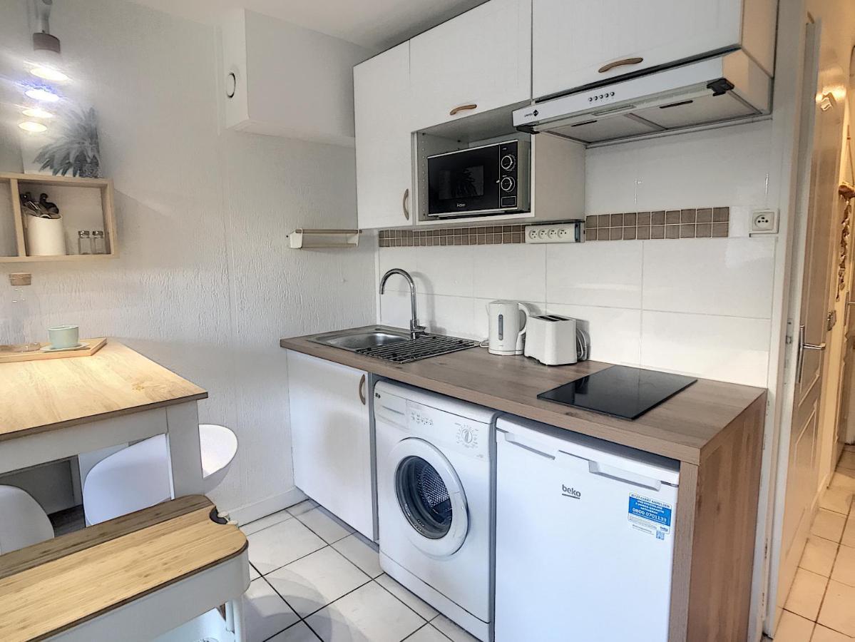 Golfe Juan Studio Dans Residence Avec Piscine วาลูริส ภายนอก รูปภาพ